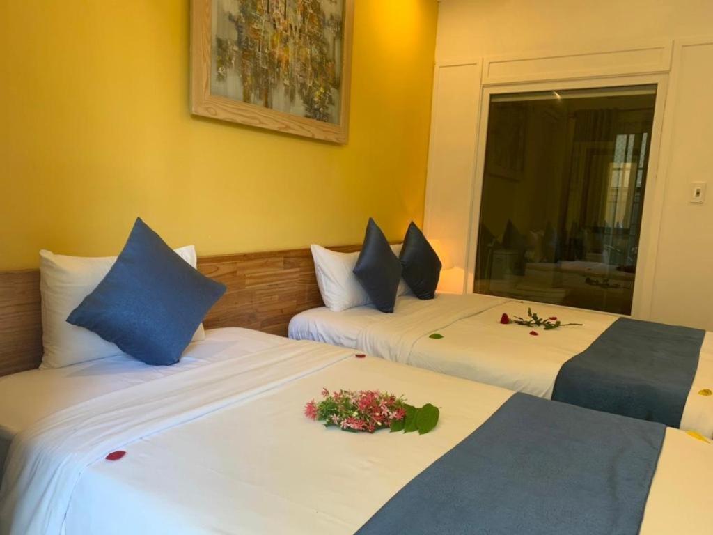 TRIPLE Riverside Villa Hotel HoiAn Hoi An Exterior foto